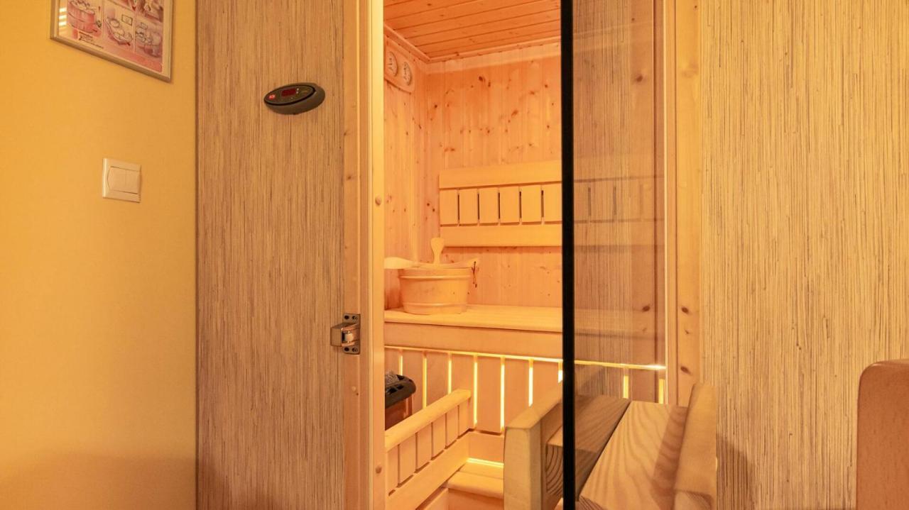 Vacationclub - Gryfa Pomorskiego 77D Apartament 34A ミエンジズドロイェ エクステリア 写真
