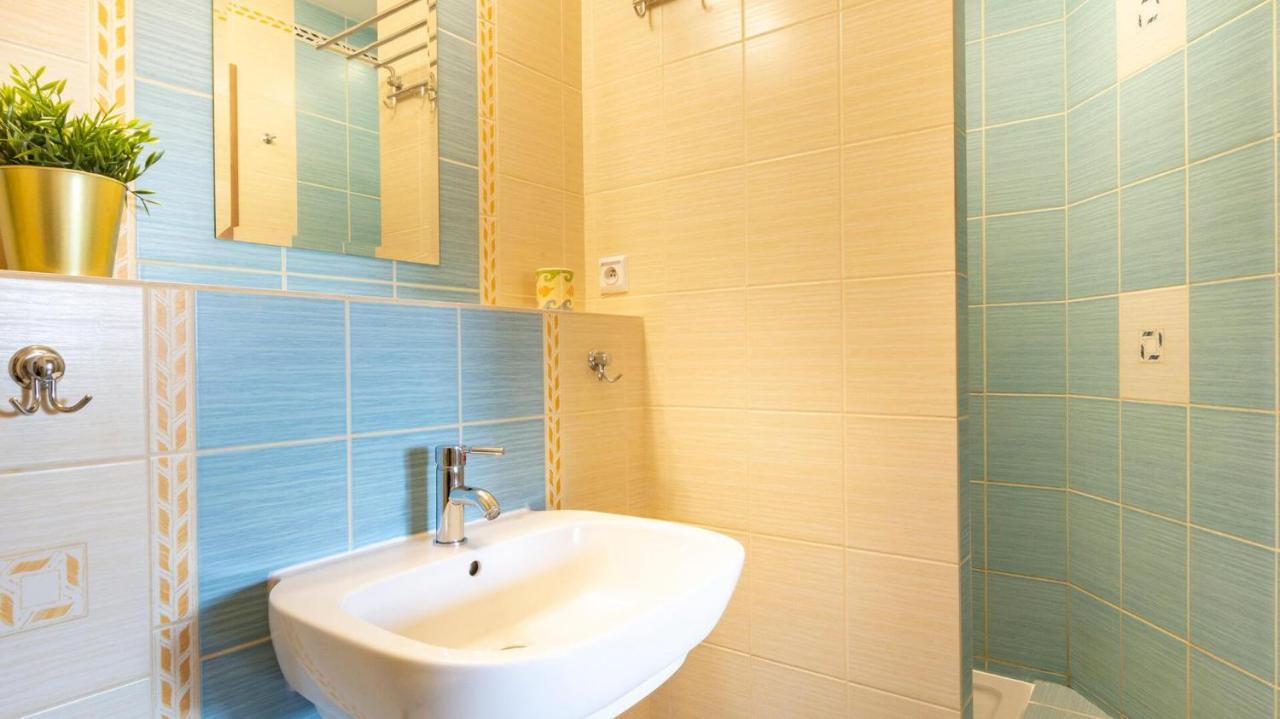 Vacationclub - Gryfa Pomorskiego 77D Apartament 34A ミエンジズドロイェ エクステリア 写真